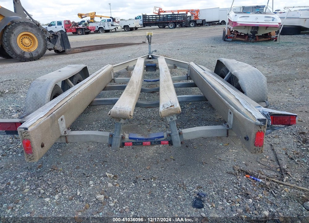 2012 MCCLAIN TRAILERS BOAT TRAILER VIN: 4LYBA2622CH002619