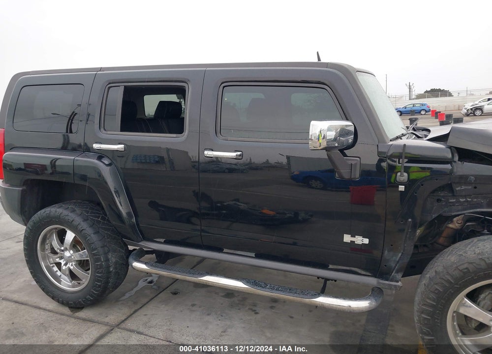 2007 HUMMER H3 SUV VIN: 5GTDN13E678183585