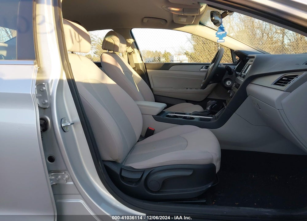 2015 HYUNDAI SONATA ECO VIN: 5NPE24AAXFH151034