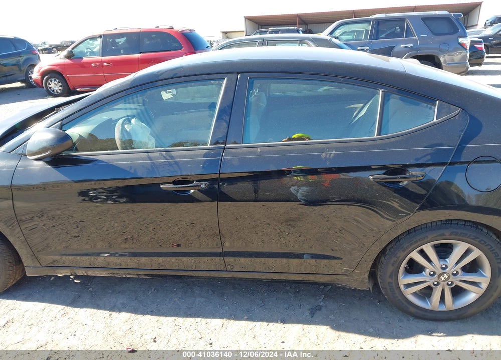 2017 HYUNDAI ELANTRA SE VIN: 5NPD84LF4HH042137
