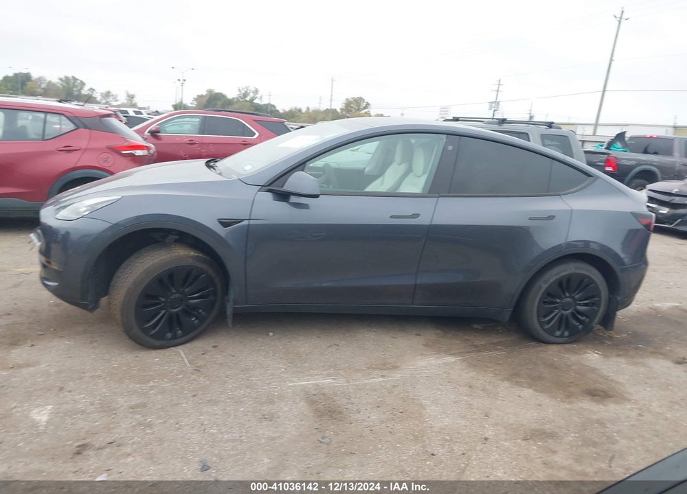2023 TESLA MODEL Y VIN: 7SAYGDEE2PF687541