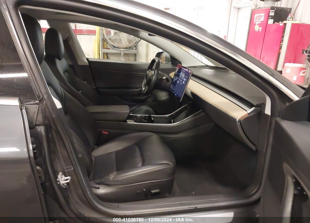 2018 TESLA MODEL 3 LONG RANGE/MID RANGE VIN: 5YJ3E1EA2JF052853