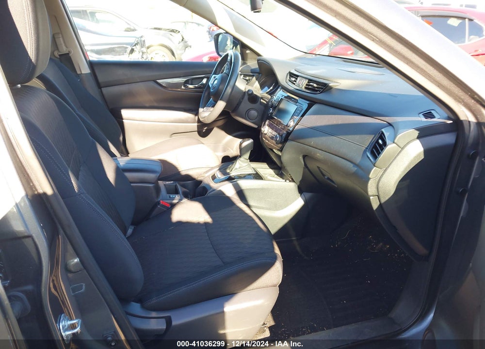 2018 NISSAN ROGUE SV VIN: 5N1AT2MV0JC752919