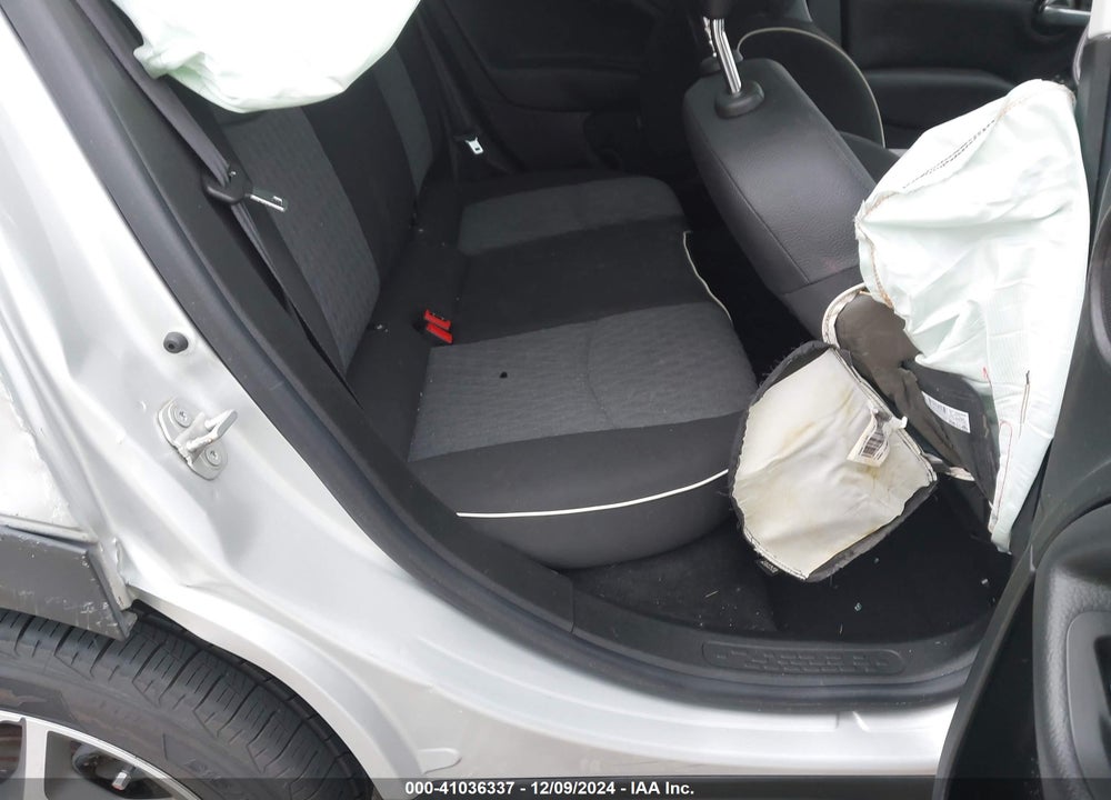 2019 FIAT 500X VIN: ZFBNFYB17KP779046