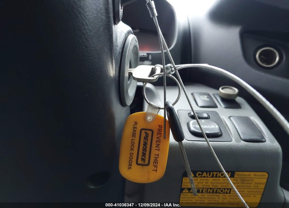 2017 HINO XJC720/XFC720 VIN: JHHRDM2H8HK004140