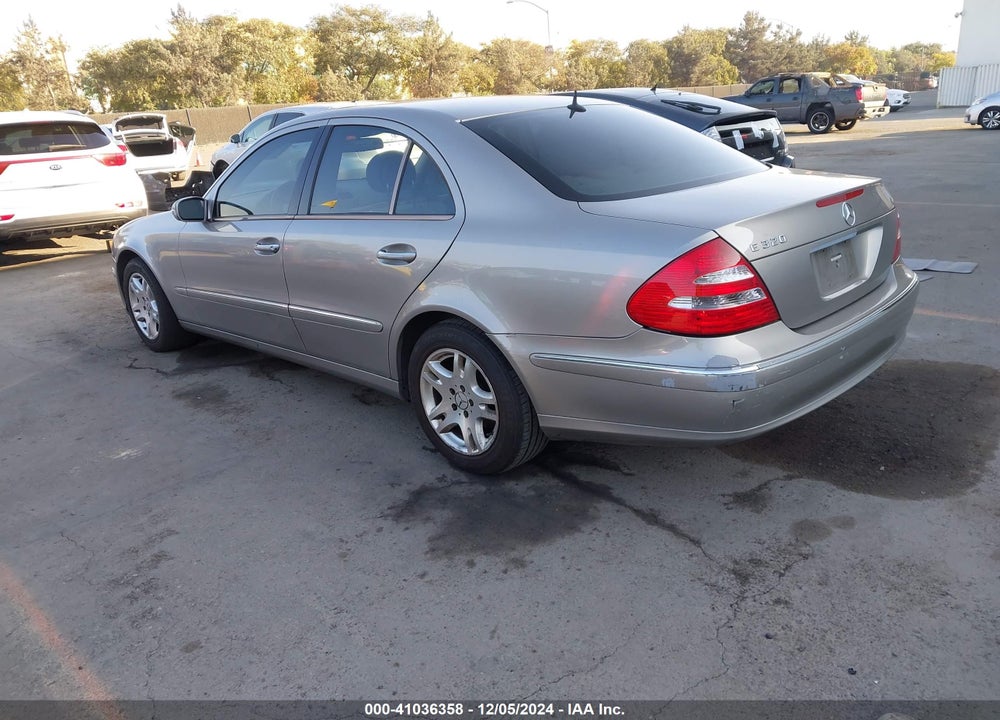 2005 MERCEDES-BENZ E 320 VIN: WDBUF65J75A618677