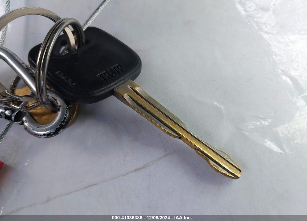1997 TOYOTA CAMRY LE VIN: 4T1BG22K9VU790974
