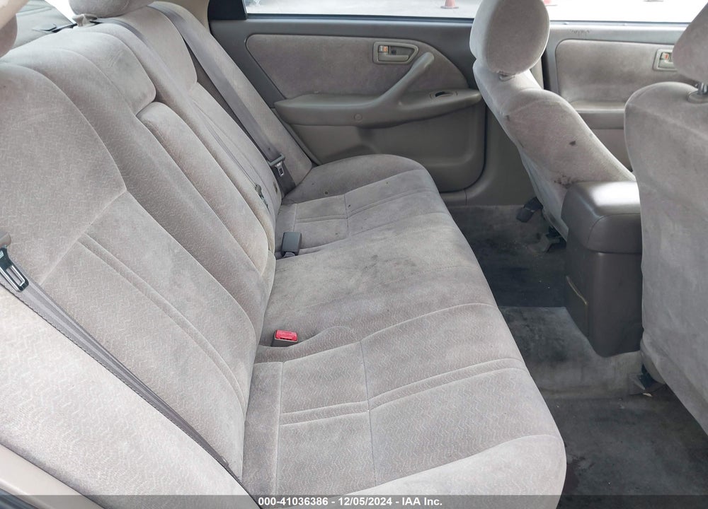 1997 TOYOTA CAMRY LE VIN: 4T1BG22K9VU790974