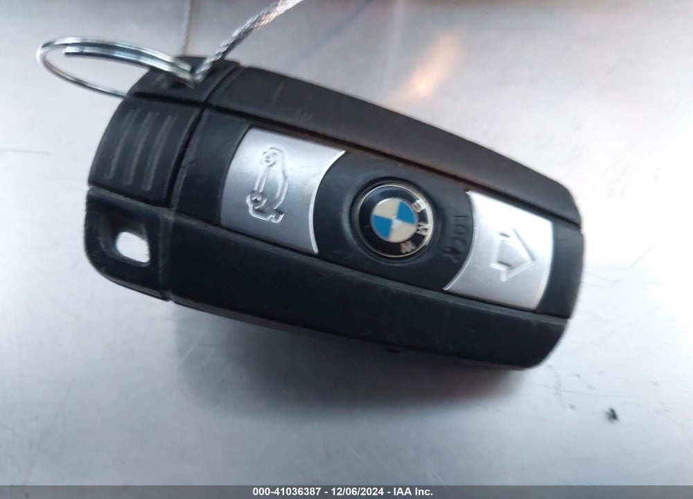 2007 BMW 328XI VIN: WBAWV53577PW24697