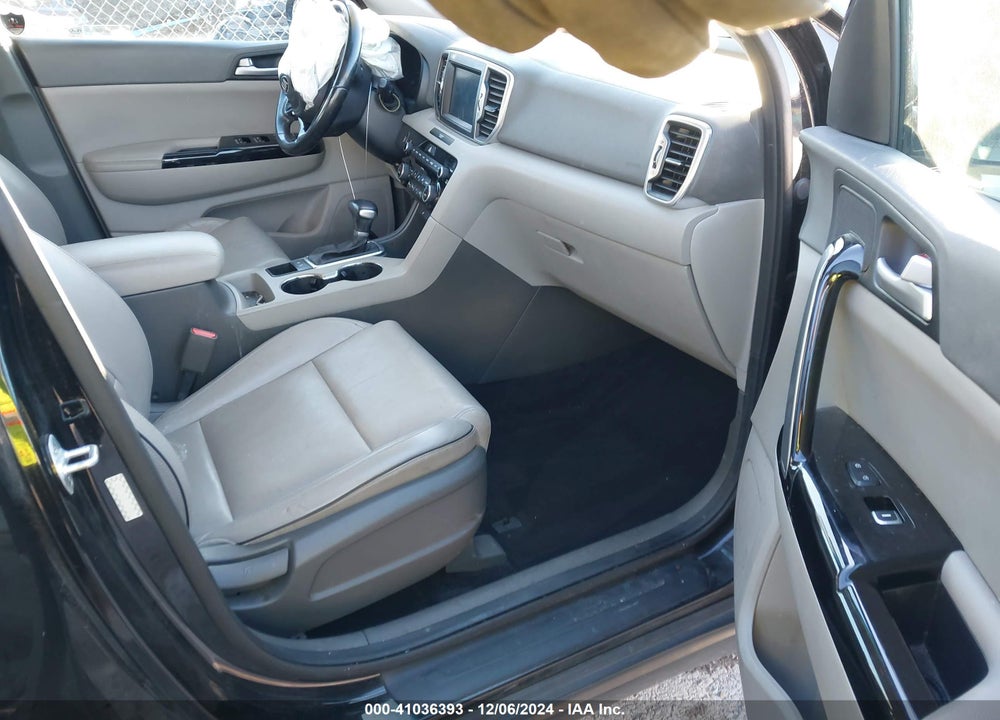 2018 KIA SPORTAGE EX VIN: KNDPN3AC8J7324302
