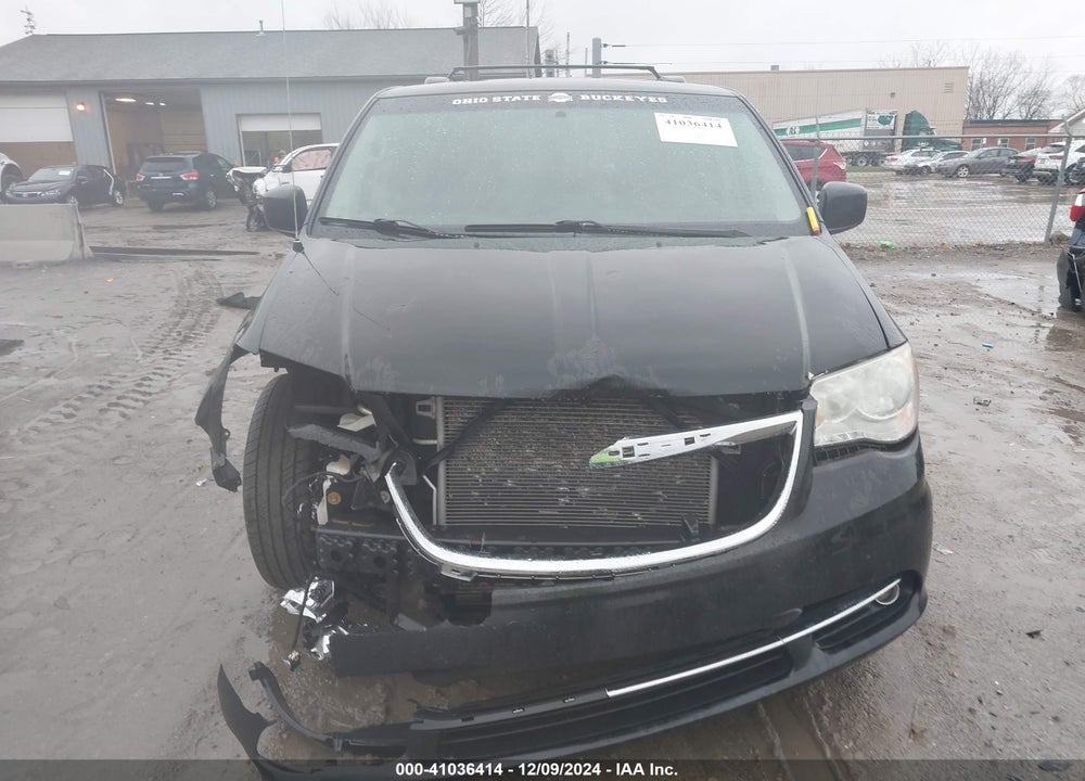 2014 CHRYSLER TOWN & COUNTRY VIN: 2C4RC1CG6ER421229
