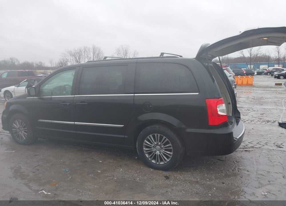2014 CHRYSLER TOWN & COUNTRY VIN: 2C4RC1CG6ER421229