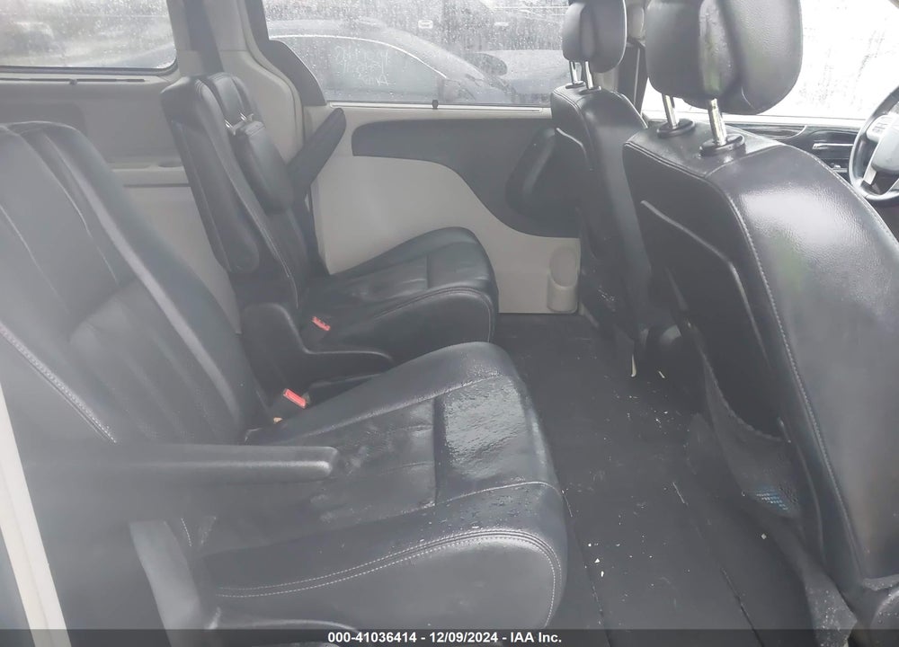 2014 CHRYSLER TOWN & COUNTRY VIN: 2C4RC1CG6ER421229