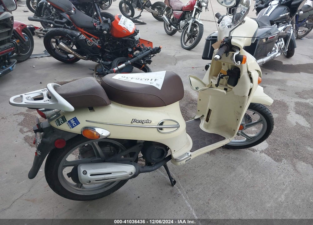 2005 KYMCO USA INC PEOPLE 50 VIN: RFBBAAA265B105488