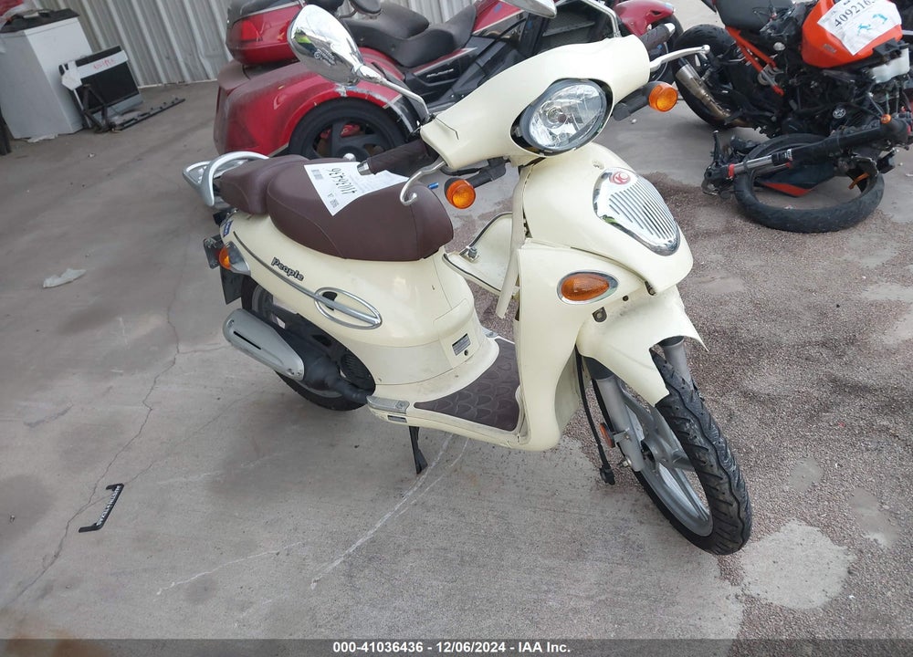 2005 KYMCO USA INC PEOPLE 50 VIN: RFBBAAA265B105488