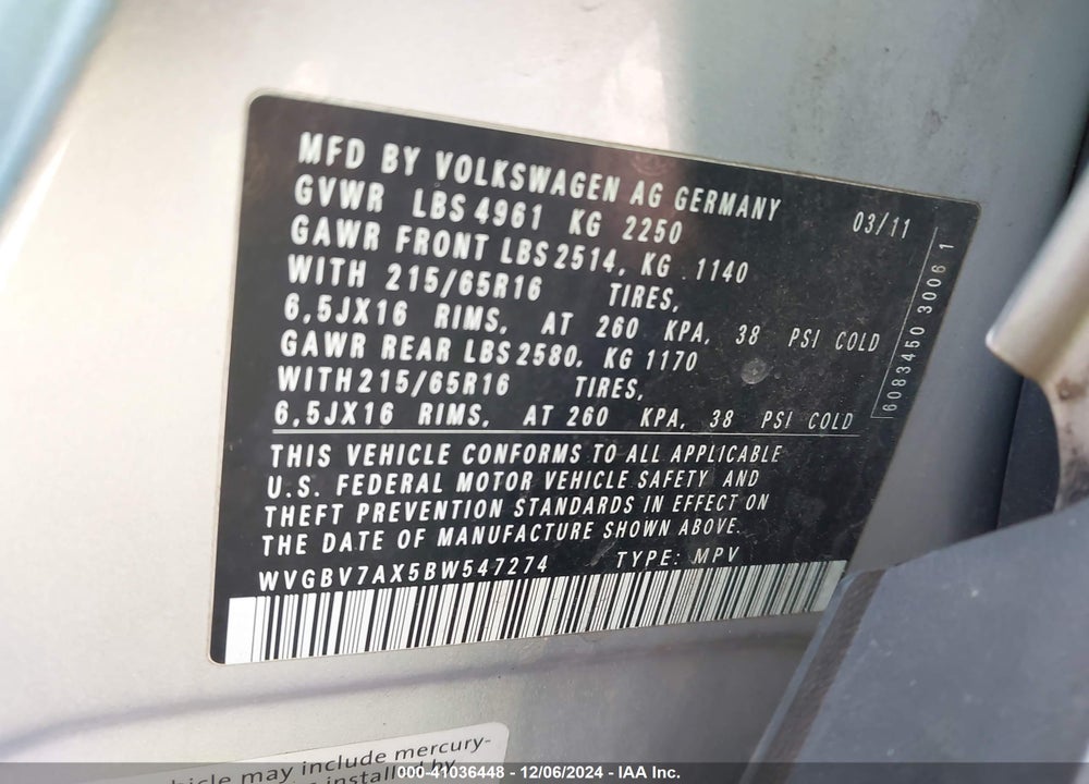 2011 VOLKSWAGEN TIGUAN S VIN: WVGBV7AX5BW547274