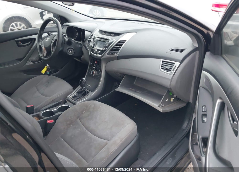 2015 HYUNDAI ELANTRA SE VIN: KMHDH4AE3FU389371