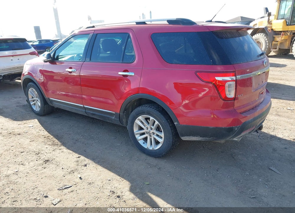 2011 FORD EXPLORER XLT VIN: 1FMHK8D83BGA15111