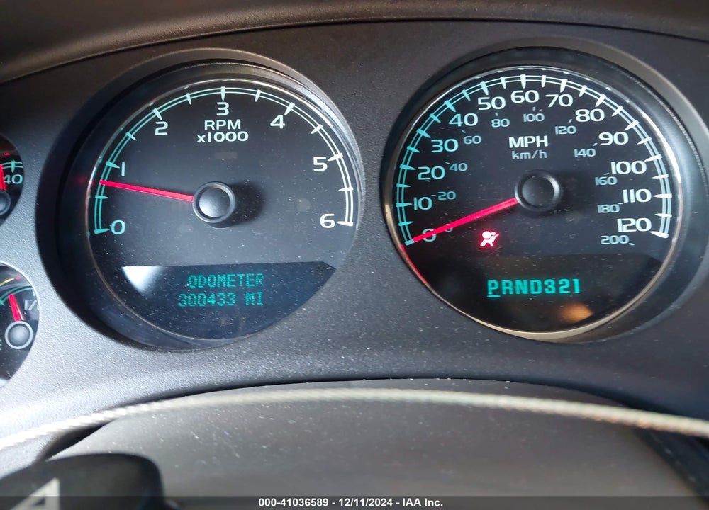 2007 CHEVROLET TAHOE LT VIN: 1GNFK13007R132453