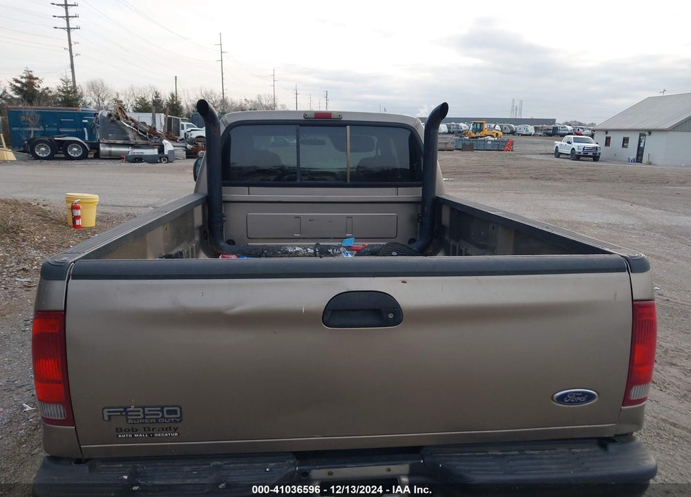 2004 FORD F-350 LARIAT/XL/XLT VIN: 1FTWW32P64EA07063