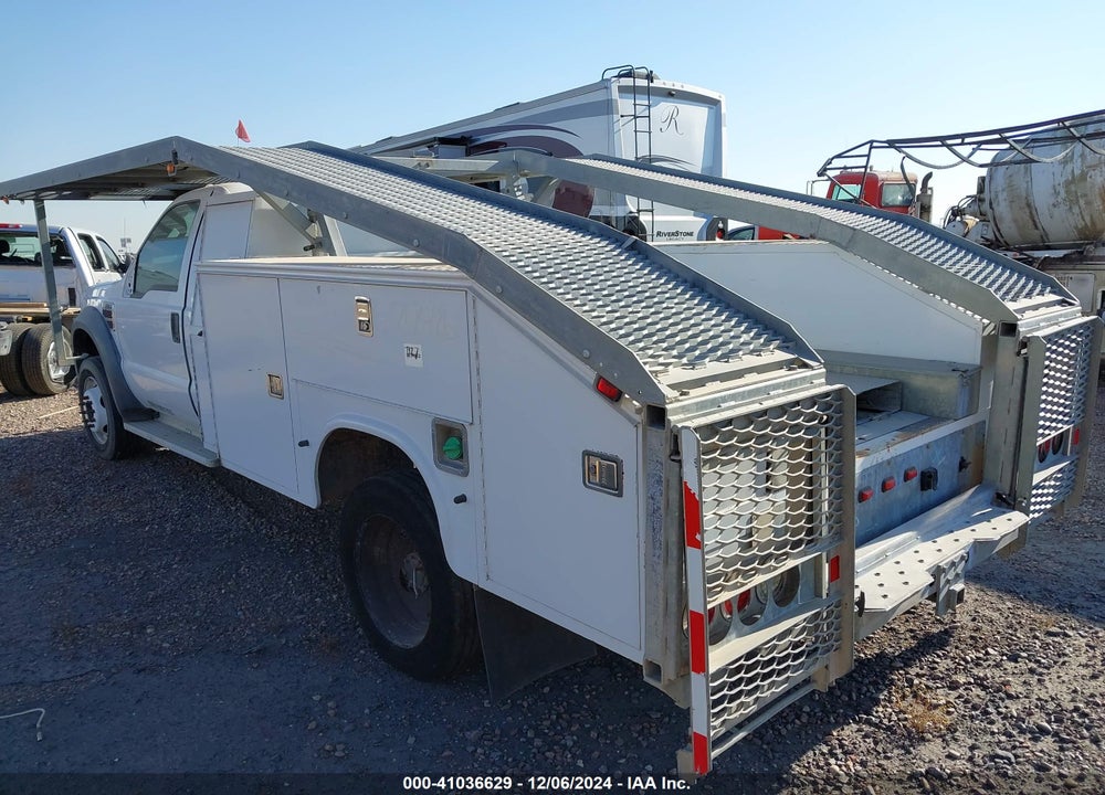 2008 FORD F-550 CHASSIS XL/XLT VIN: 1FDAF56RX8ED64409
