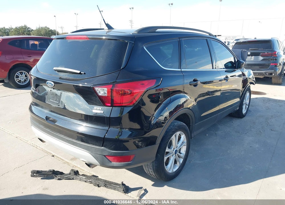 2019 FORD ESCAPE SEL VIN: 1FMCU9HD8KUA65652