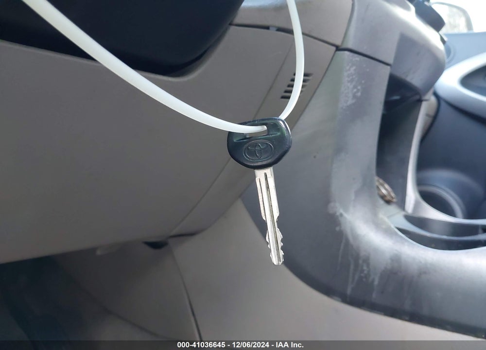 2006 TOYOTA RAV4 BASE V6 VIN: JTMZK33V966000837