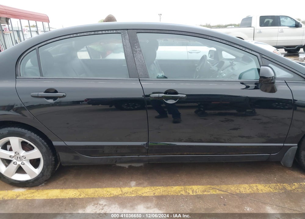 2011 HONDA CIVIC VIN: 19XFA1F61BE037285