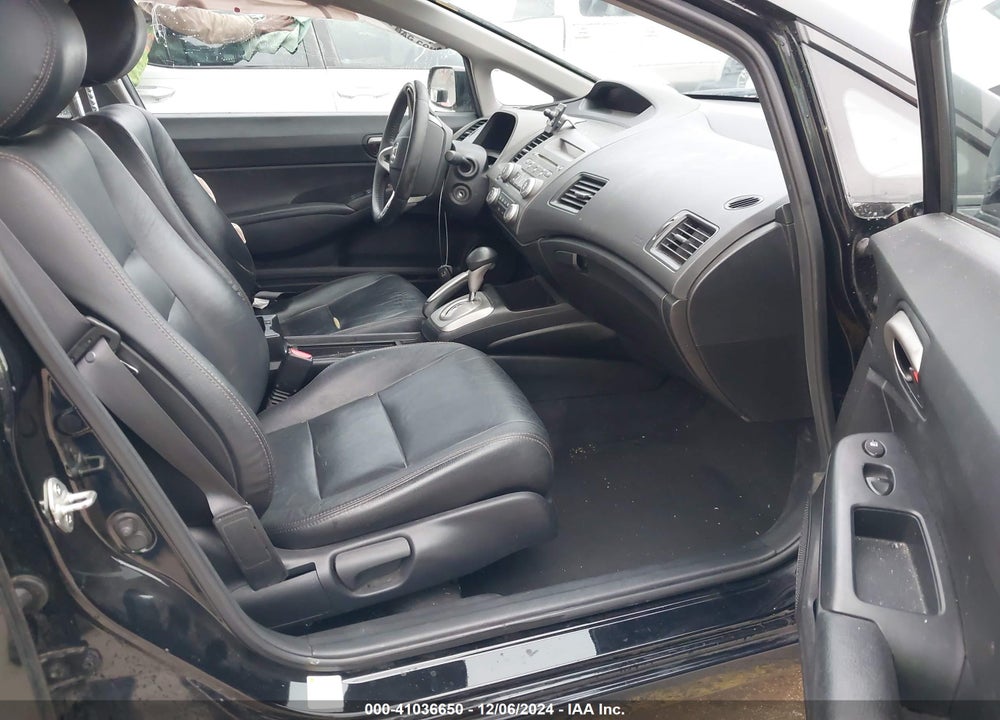 2011 HONDA CIVIC VIN: 19XFA1F61BE037285