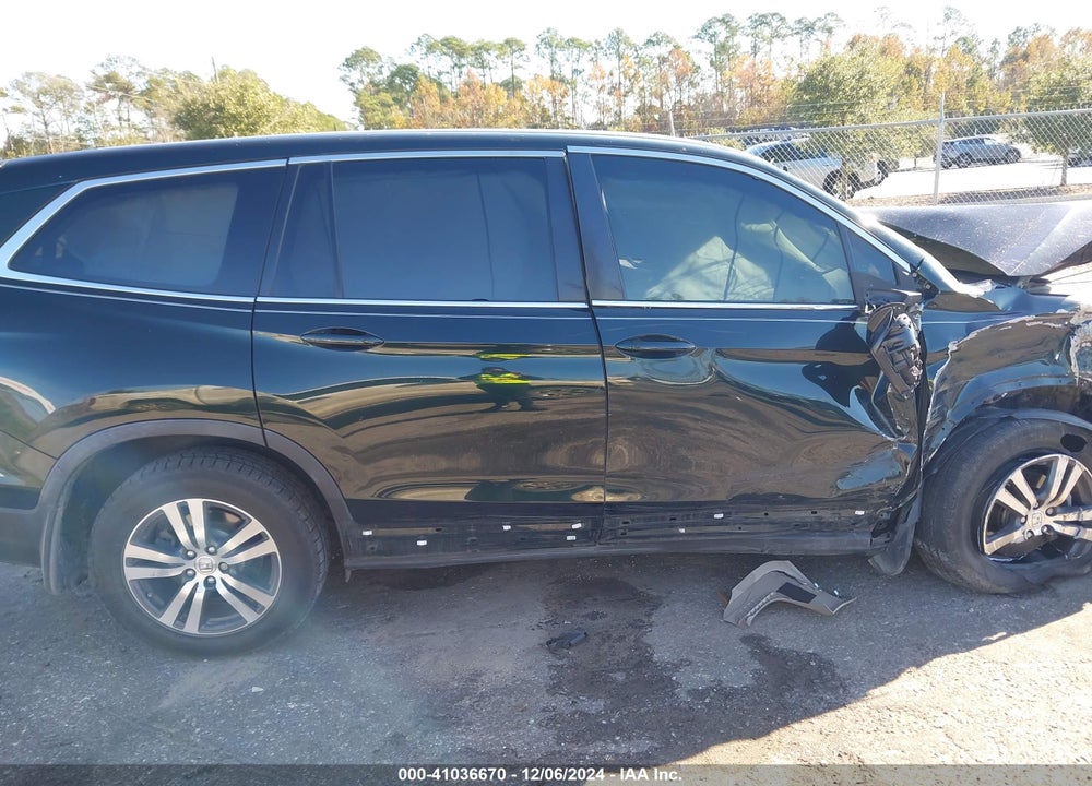 2017 HONDA PILOT EX VIN: 5FNYF5H39HB027904