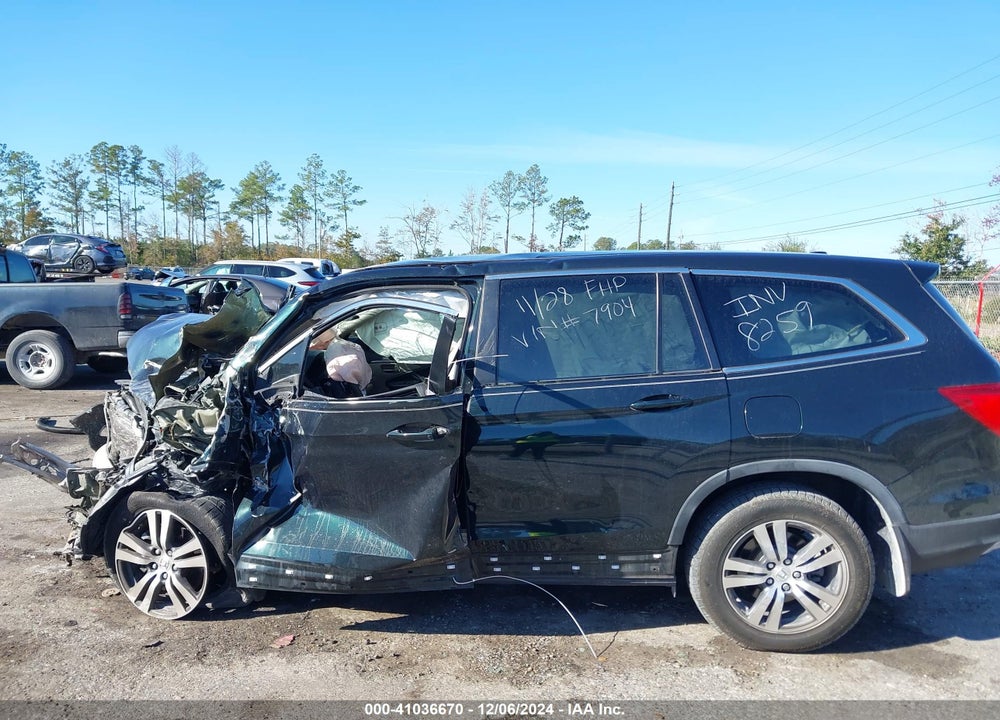 2017 HONDA PILOT EX VIN: 5FNYF5H39HB027904
