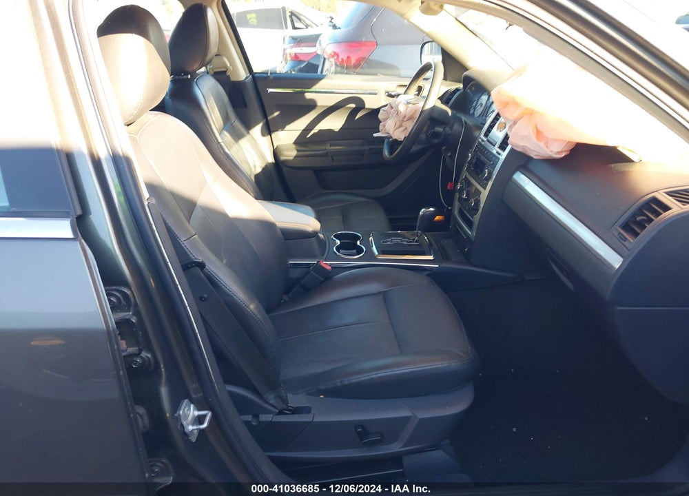 2008 CHRYSLER 300 TOURING VIN: 2C3KA53G98H255219