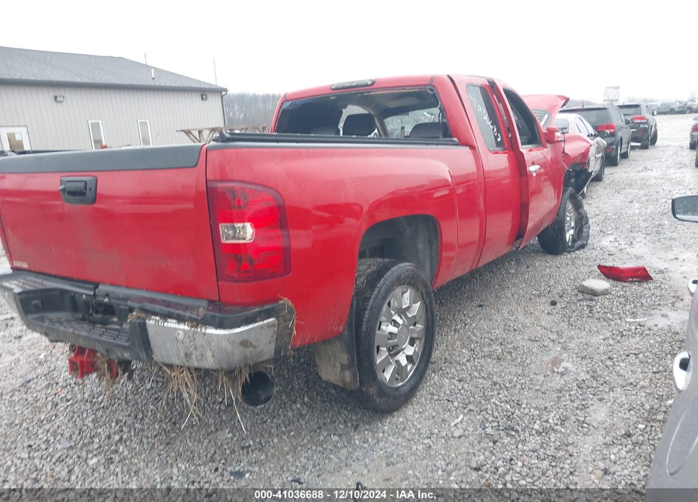 2013 CHEVROLET SILVERADO 2500HD LT VIN: 1GC2KXC8XDZ370564