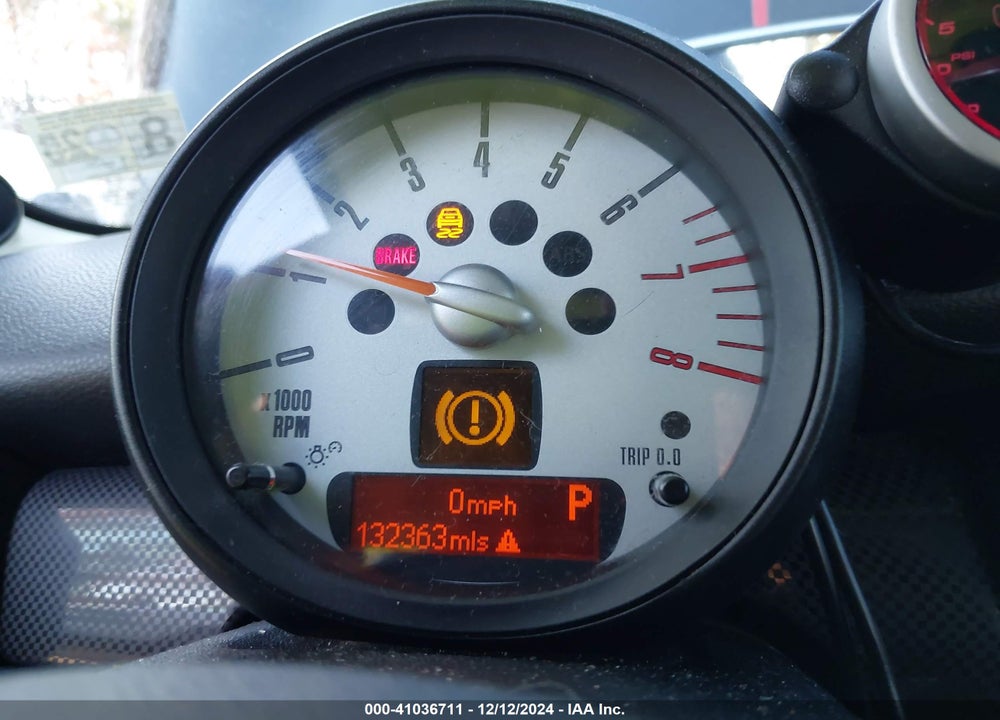 2011 MINI COOPER S VIN: WMWSV3C53BTY14967