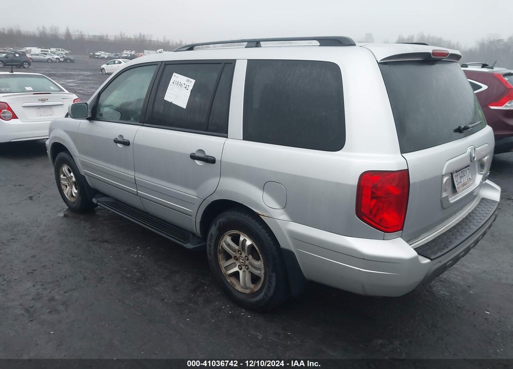 2005 HONDA PILOT EX-L VIN: 5FNYF18605B030317