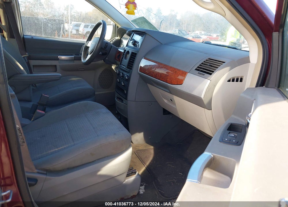 2008 CHRYSLER TOWN & COUNTRY TOURING VIN: 2A8HR54P68R688058
