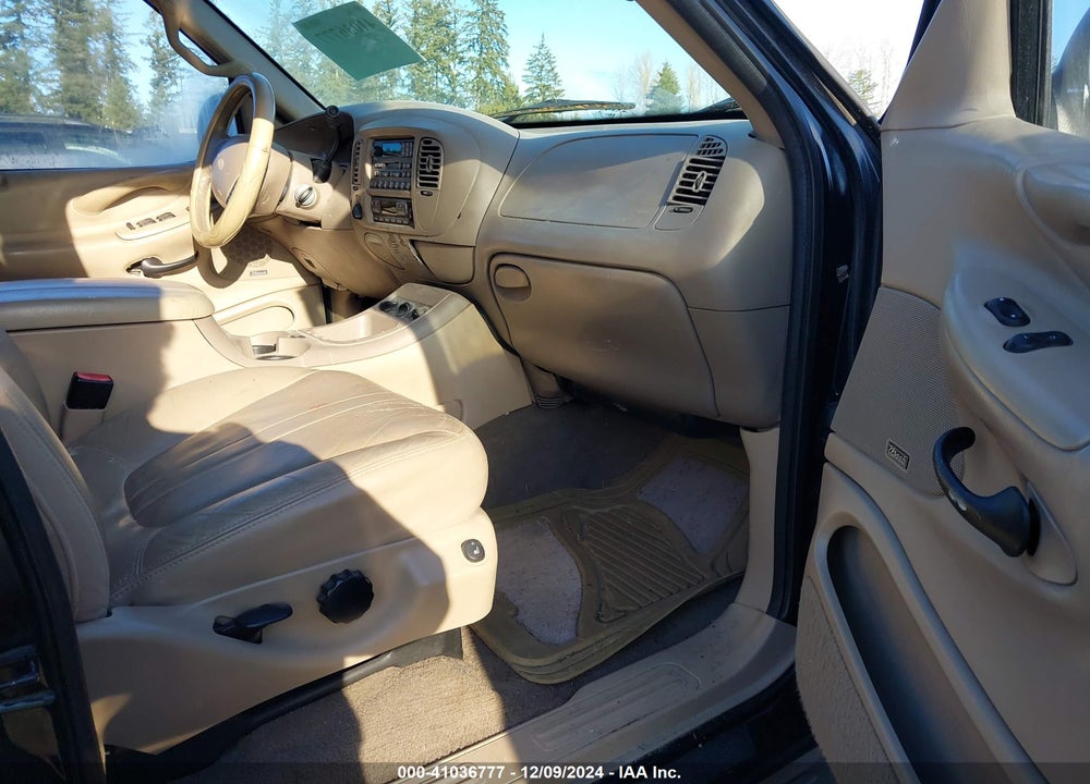 2002 FORD EXPEDITION EDDIE BAUER VIN: 1FMFU18L62LA00164