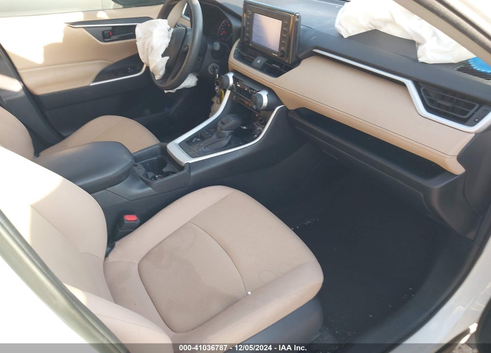 2020 TOYOTA RAV4 LE VIN: 2T3H1RFV5LC040213