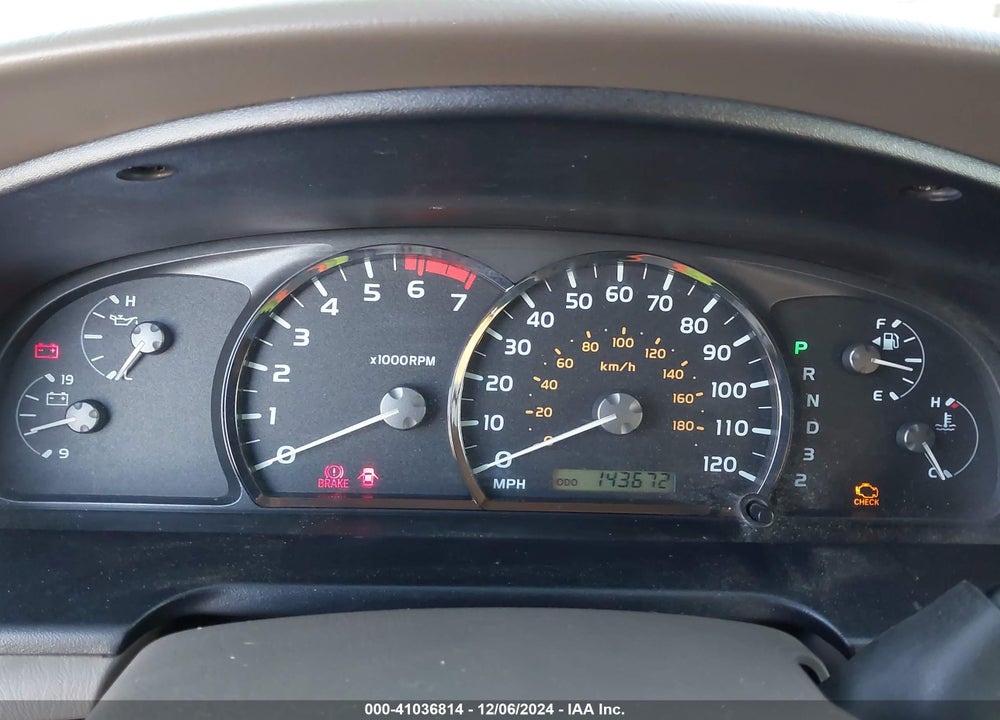 2005 TOYOTA SEQUOIA SR5 V8 VIN: 5TDZT34A45S248601