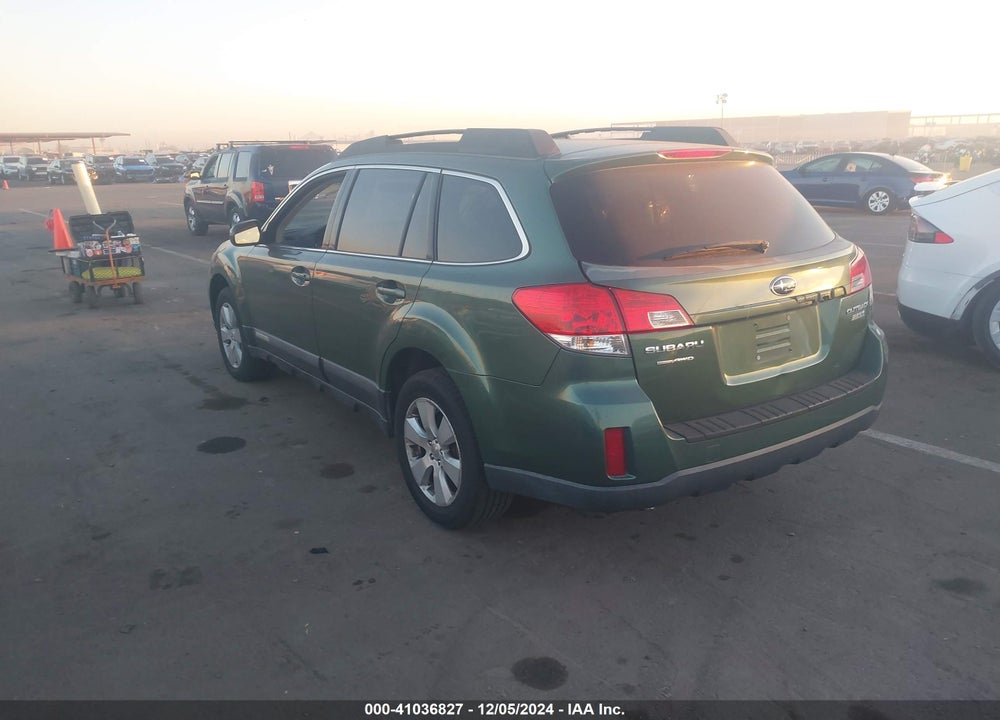 2010 SUBARU OUTBACK 2.5I LIMITED VIN: 4S4BRBKC2A3322393