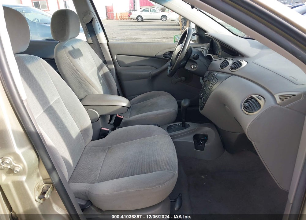 2002 FORD FOCUS LX VIN: 1FAFP33PX2W301591