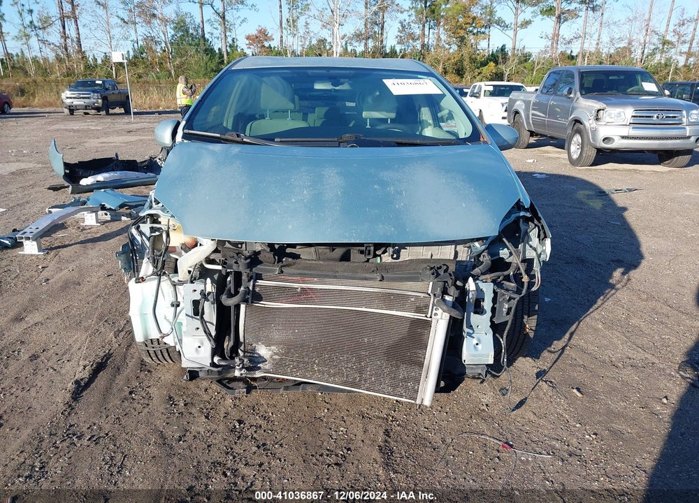 2014 TOYOTA PRIUS TWO VIN: JTDKN3DUXE1824937