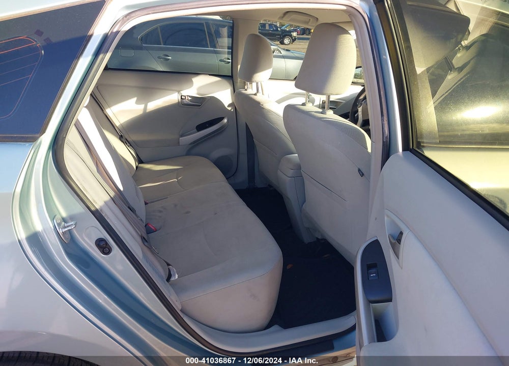 2014 TOYOTA PRIUS TWO VIN: JTDKN3DUXE1824937