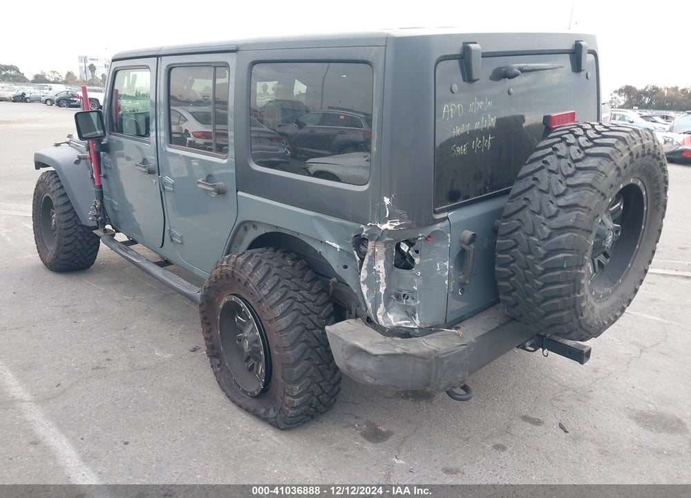 2015 JEEP WRANGLER UNLIMITED SPORT VIN: 1C4BJWDG2FL774130