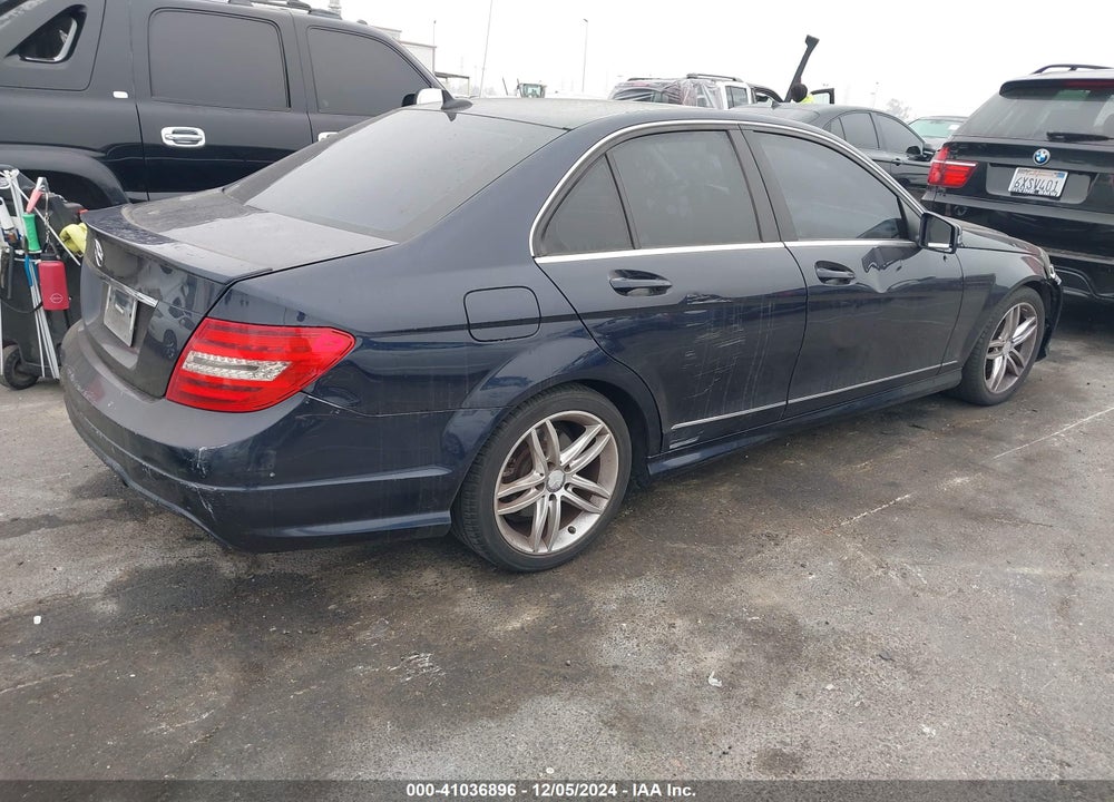 2014 MERCEDES-BENZ C 250 LUXURY/SPORT VIN: WDDGF4HB7ER306597