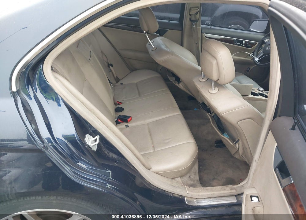 2014 MERCEDES-BENZ C 250 LUXURY/SPORT VIN: WDDGF4HB7ER306597