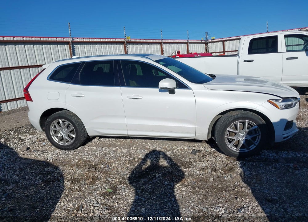 2018 VOLVO XC60 T5 MOMENTUM VIN: LYV102RK6JB106557