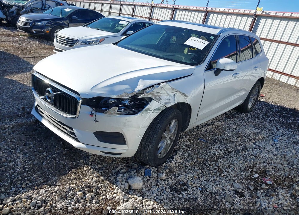 2018 VOLVO XC60 T5 MOMENTUM VIN: LYV102RK6JB106557