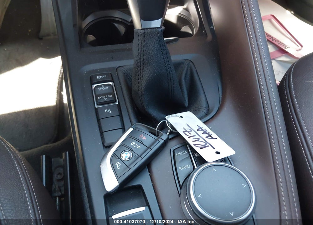 2017 BMW X1 SDRIVE28I VIN: WBXHU7C33H5H37512