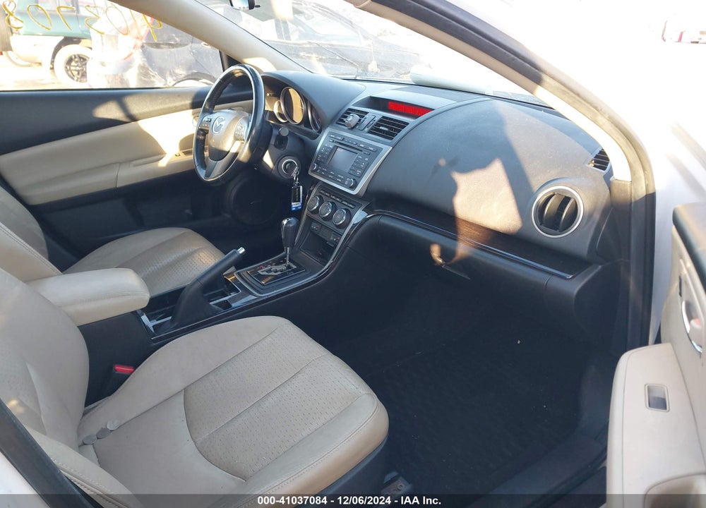 2011 MAZDA MAZDA6 VIN: 1YVHZ8CH3B5M25639